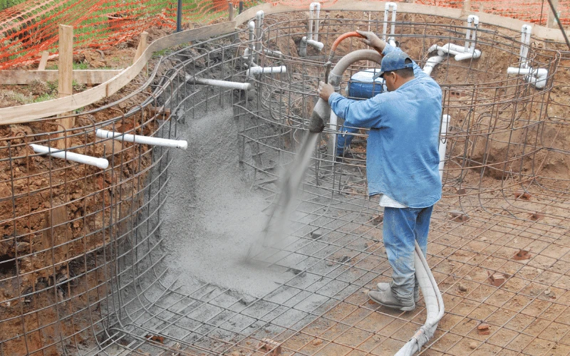 Schwimmbadbau-Wien-Moderner-Pool-im-Garten Schwimmbadbau Wien Moderner Pool im Garten